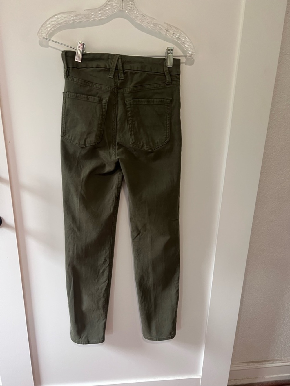 Good American high-rise straight-leg, skinny fit - Picture 5 of 8